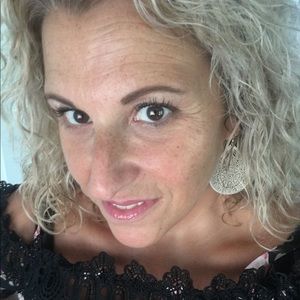 Meet your Posher, Roberta